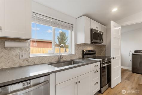 652 S Larch Avenue East Wenatchee WA 98802