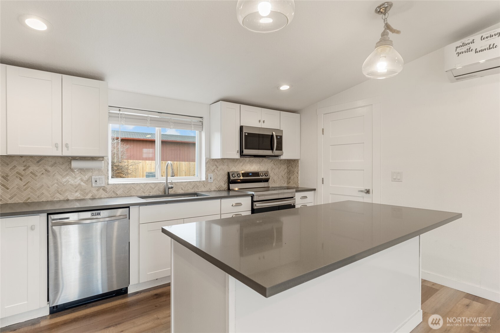 652 S Larch Avenue East Wenatchee WA 98802