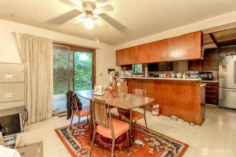 424 E 80th Street Tacoma WA 98404
