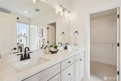 11 160th Place SE Bothell WA 98012