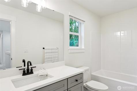 11 160th Place SE Bothell WA 98012