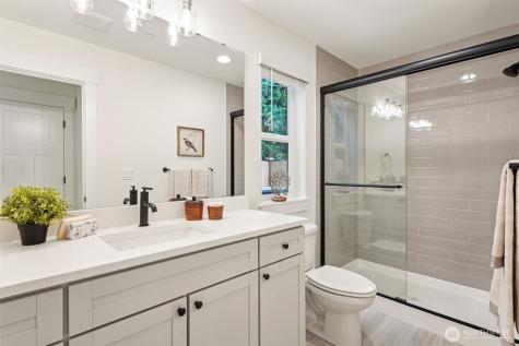 11 160th Place SE Bothell WA 98012