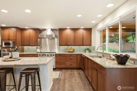 6513 159th Place SE Snohomish WA 98296