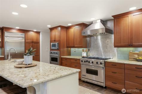 6513 159th Place SE Snohomish WA 98296