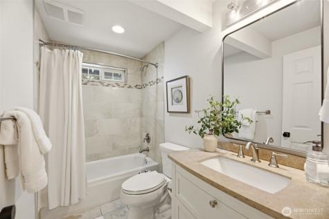 6513 159th Place SE Snohomish WA 98296