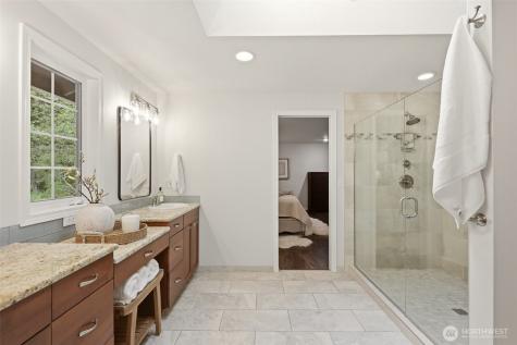 6513 159th Place SE Snohomish WA 98296