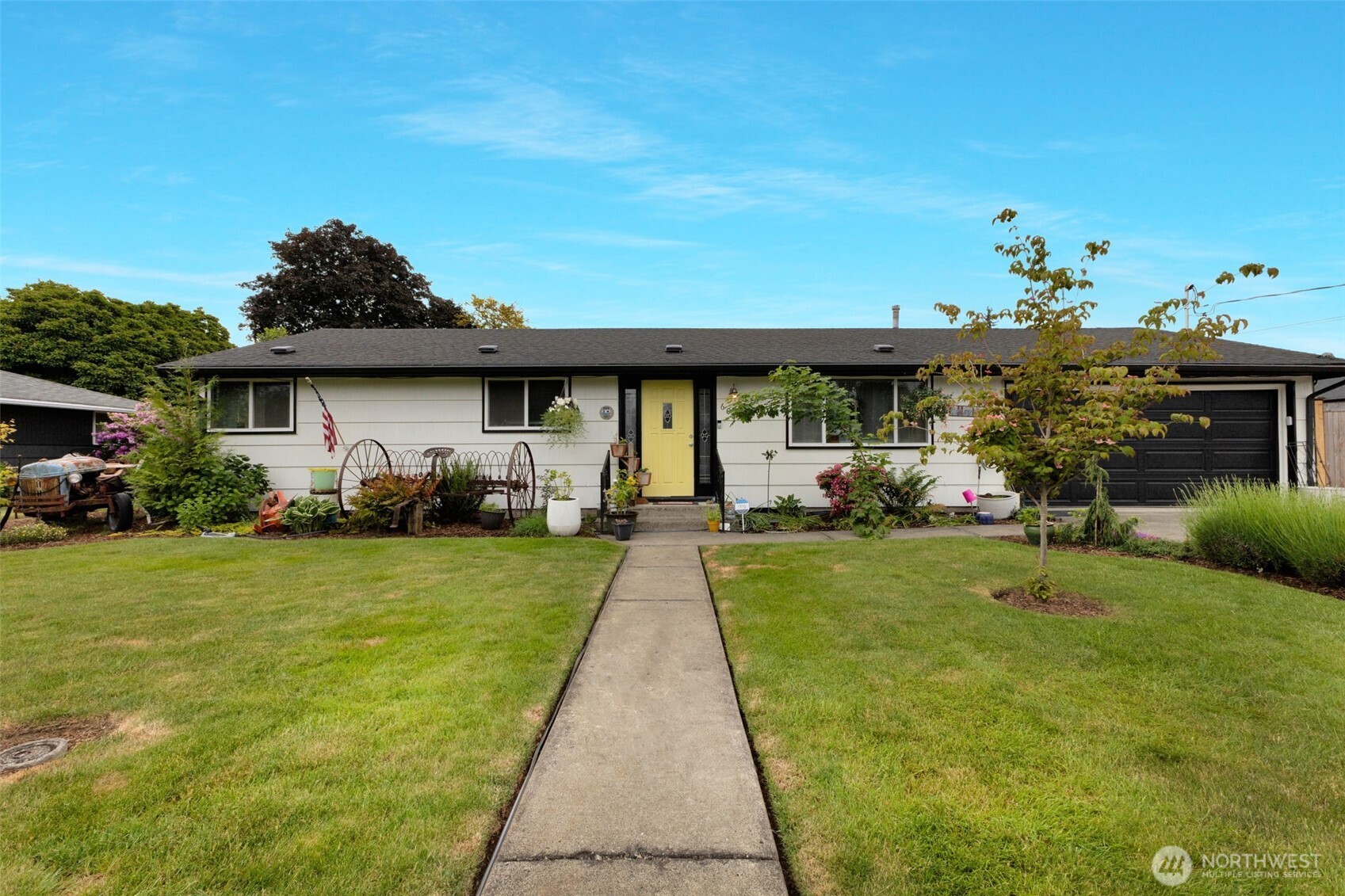 608 10th Avenue SE Puyallup WA 98372