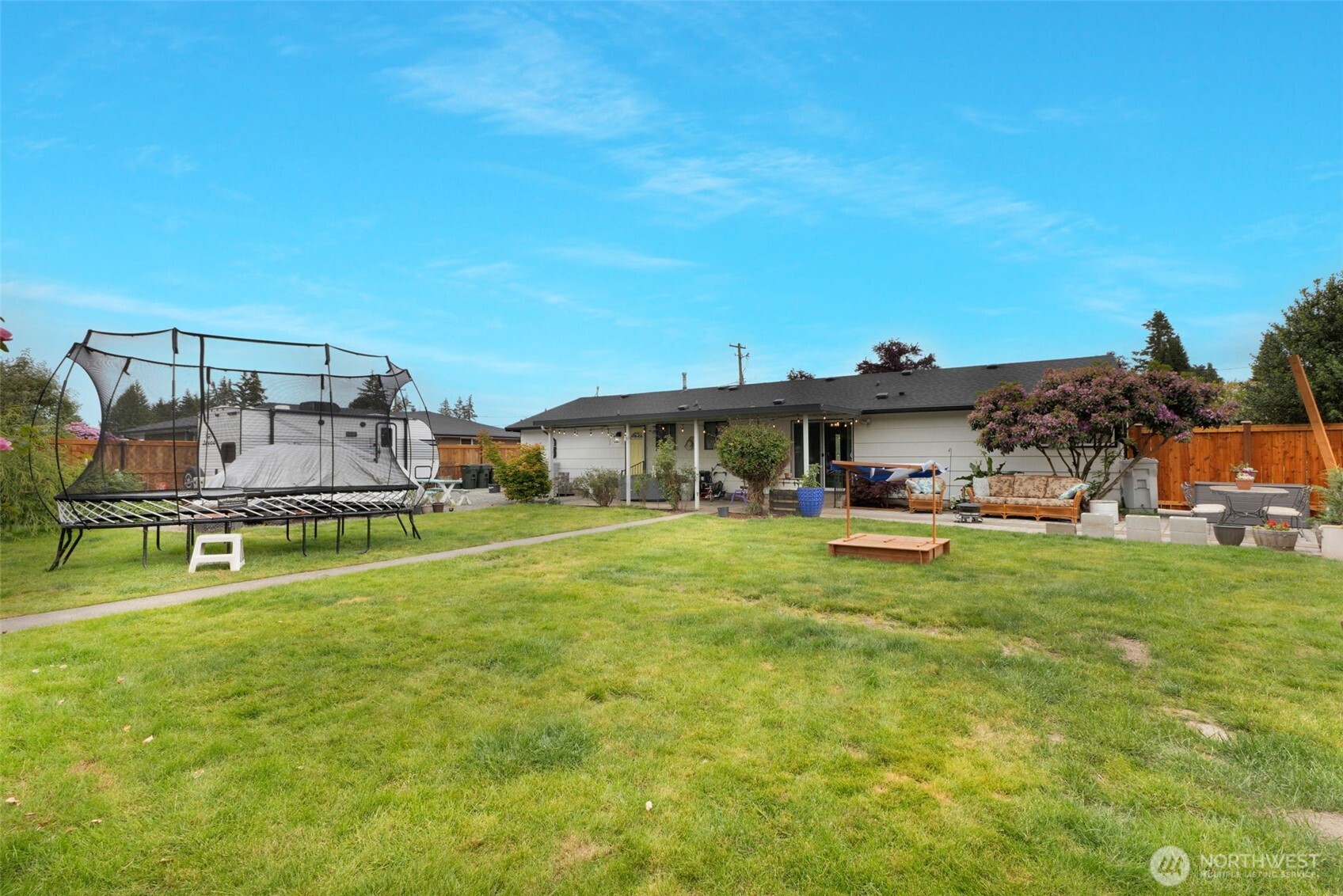 608 10th Avenue SE Puyallup WA 98372