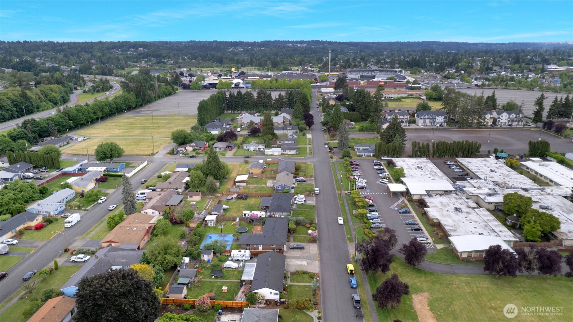 608 10th Avenue SE Puyallup WA 98372