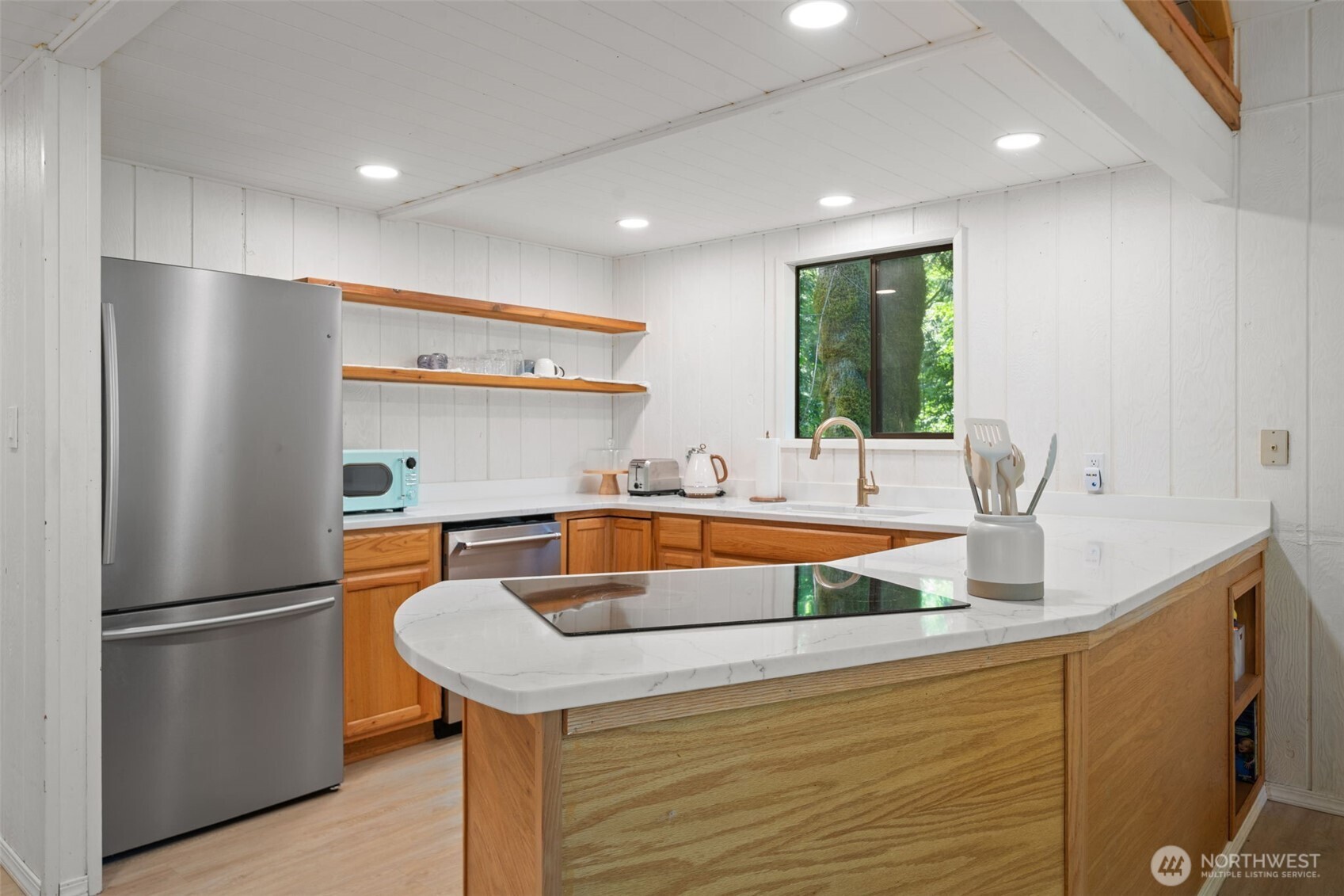 450 E Pointes Drive E Shelton WA 98584