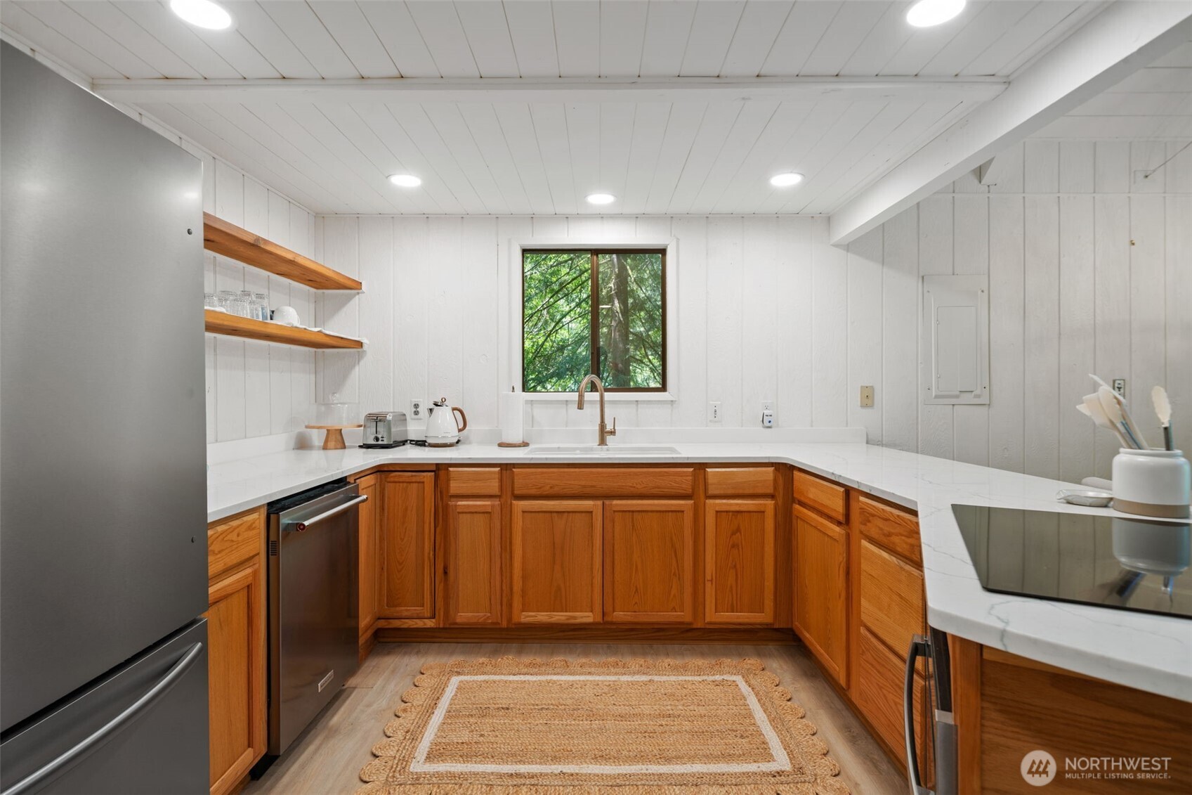 450 E Pointes Drive E Shelton WA 98584