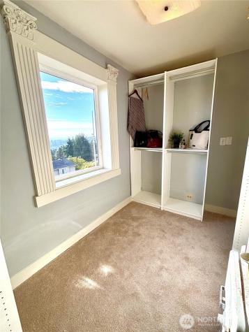 1109 E 31 Street Tacoma WA 98404
