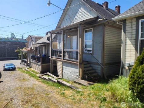 1637 Center Street Tacoma WA 98409