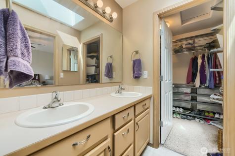 1008 R Street NW Auburn WA 98001