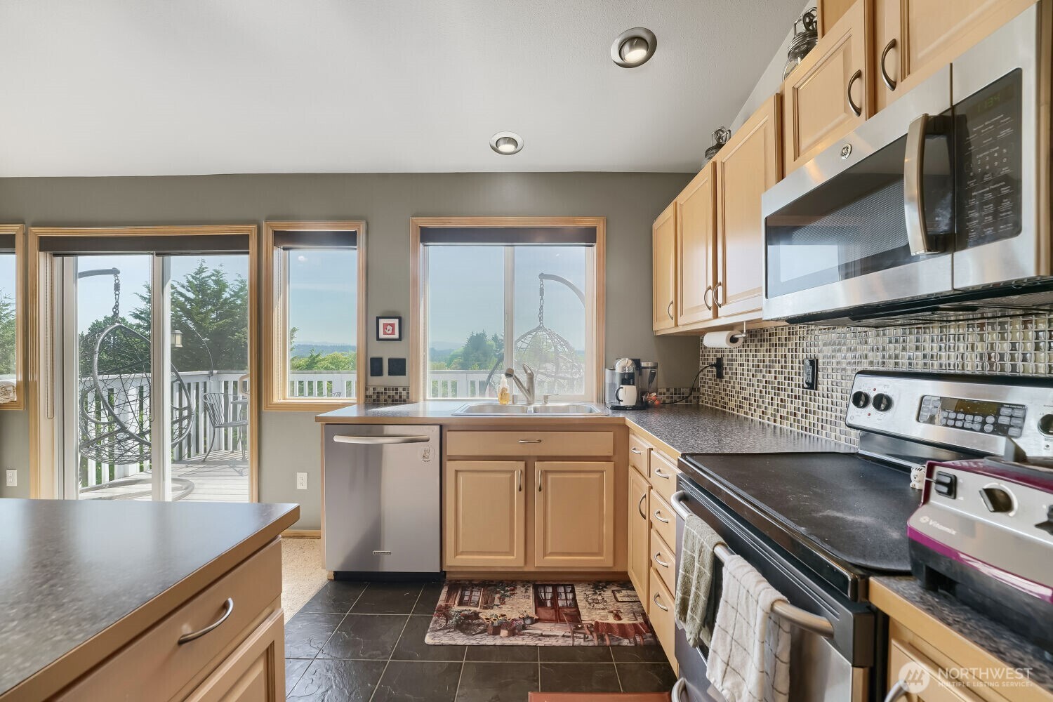 1008 R Street NW Auburn WA 98001