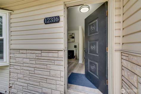 12316 412th Avenue SE North Bend WA 98045