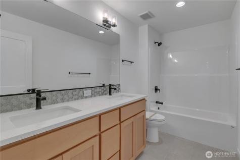 16216 76th Avenue Ct E Puyallup WA 98375