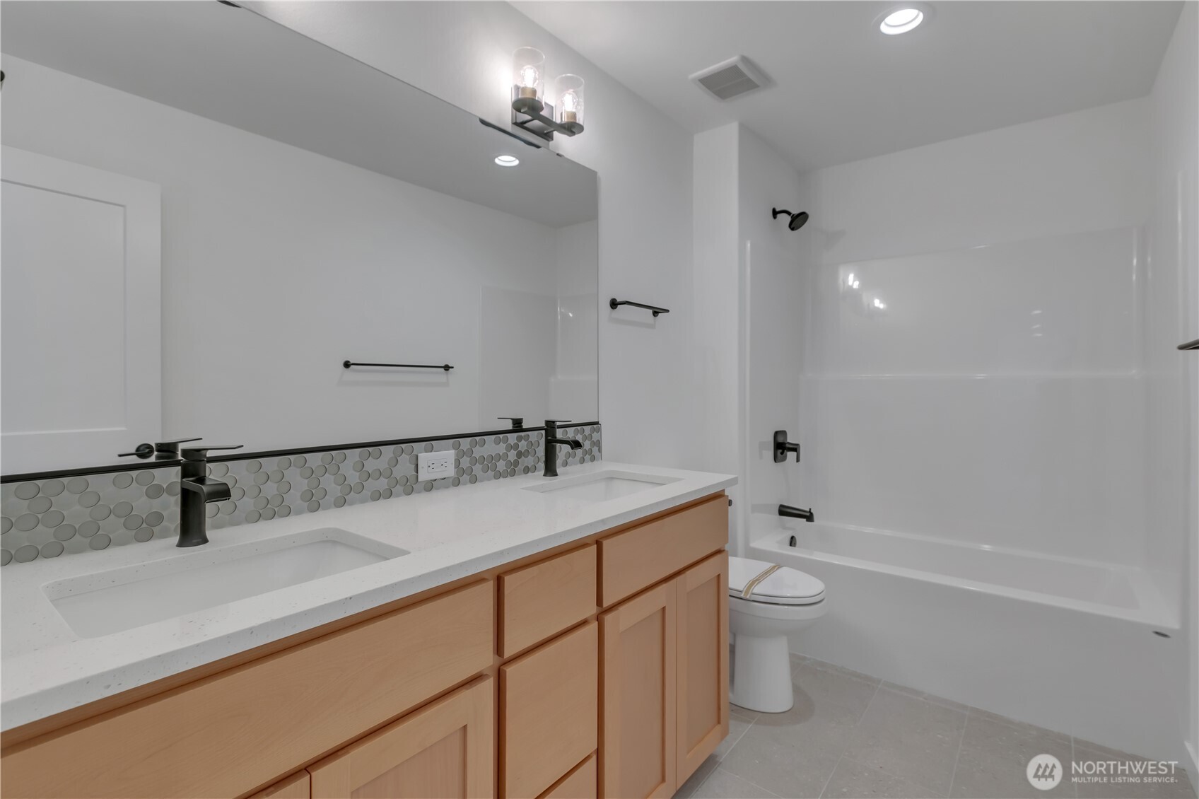 16216 76th Avenue Court E Puyallup WA 98375