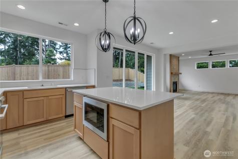 16216 76th Avenue Ct E Puyallup WA 98375