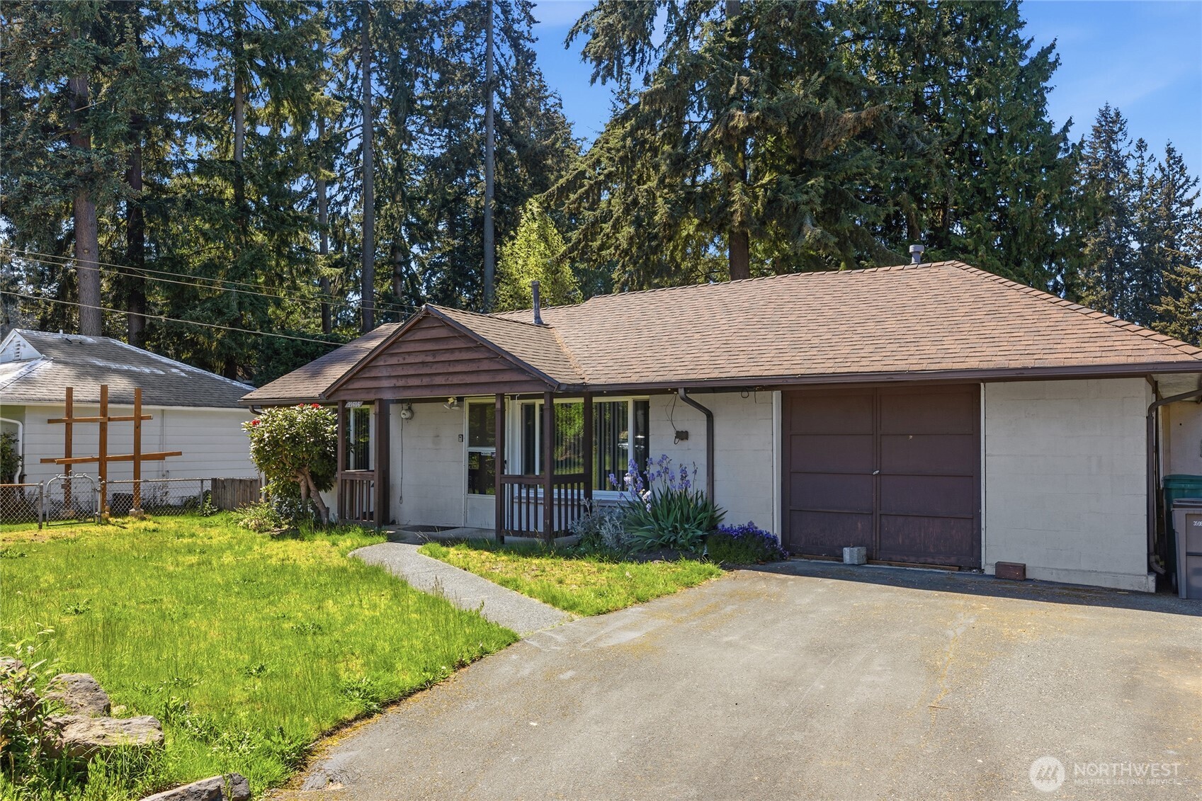 21606 54th Avenue W Mountlake Terrace WA 98043