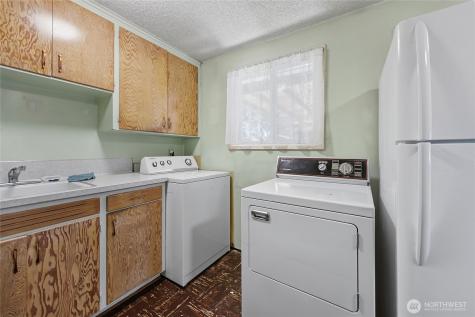 21606 54th Avenue W Mountlake Terrace WA 98043