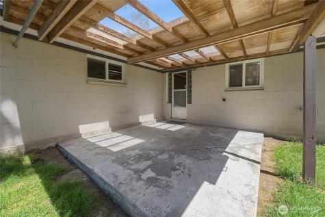21606 54th Avenue W Mountlake Terrace WA 98043