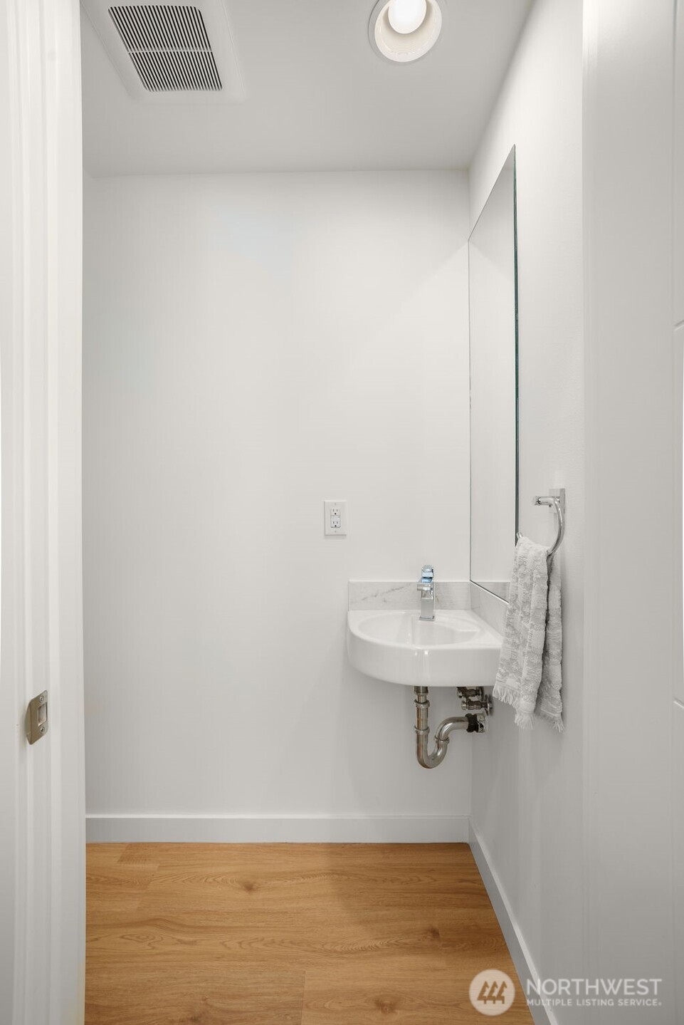 1706 Alki Avenue SW Seattle WA 98116