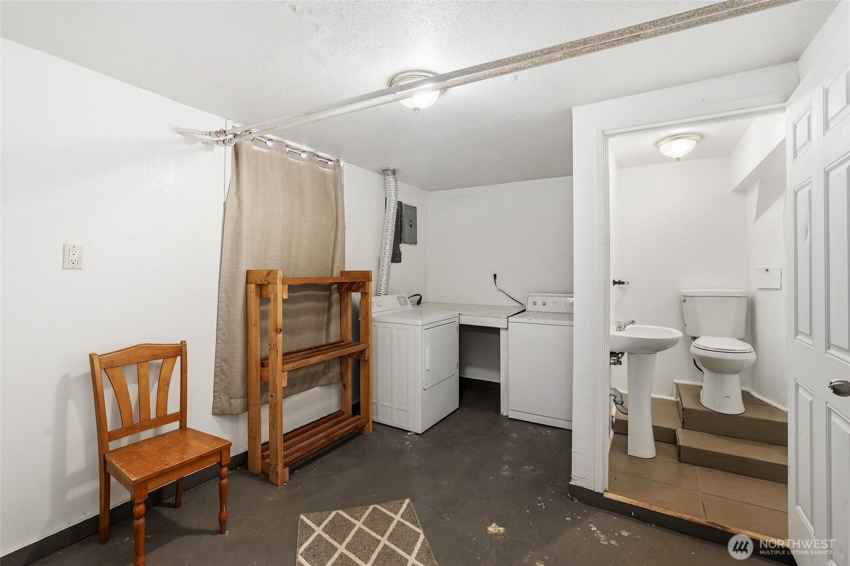 120 E 4th Street Aberdeen WA 98520