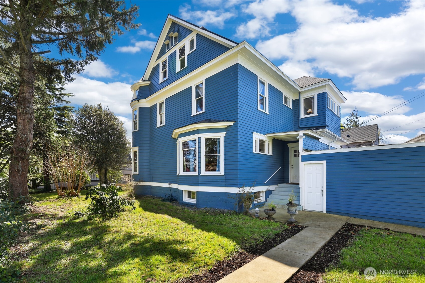 120 E 4th Street Aberdeen WA 98520