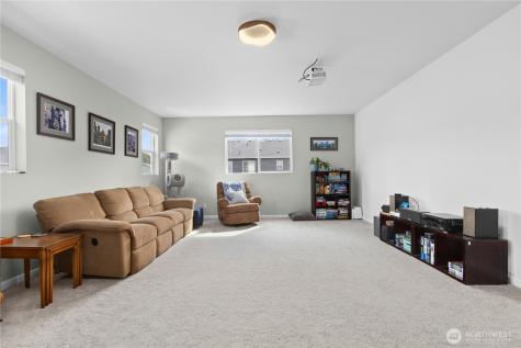 17723 127th Avenue Court E Puyallup WA 98374