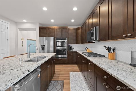 17723 127th Avenue Court E Puyallup WA 98374