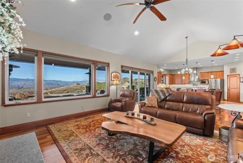 25 Sageland Road East Wenatchee WA 98802