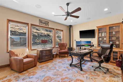 25 Sageland Road East Wenatchee WA 98802
