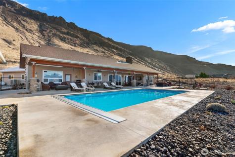 25 Sageland Road East Wenatchee WA 98802