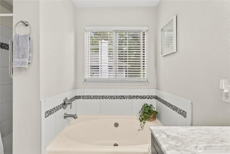 21616 SE 257th Place Maple Valley WA 98038