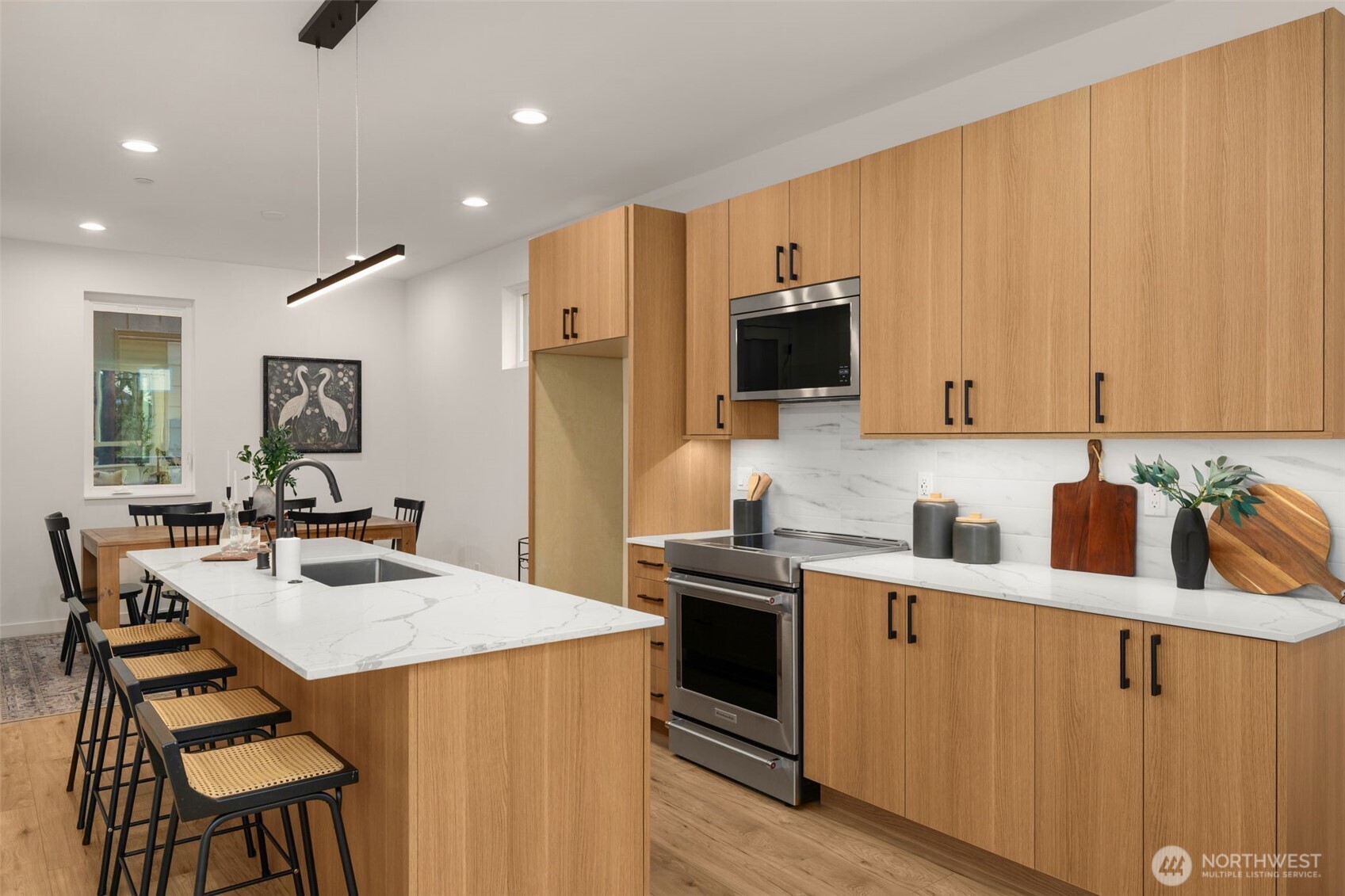 916 15th Avenue Seattle WA 98122