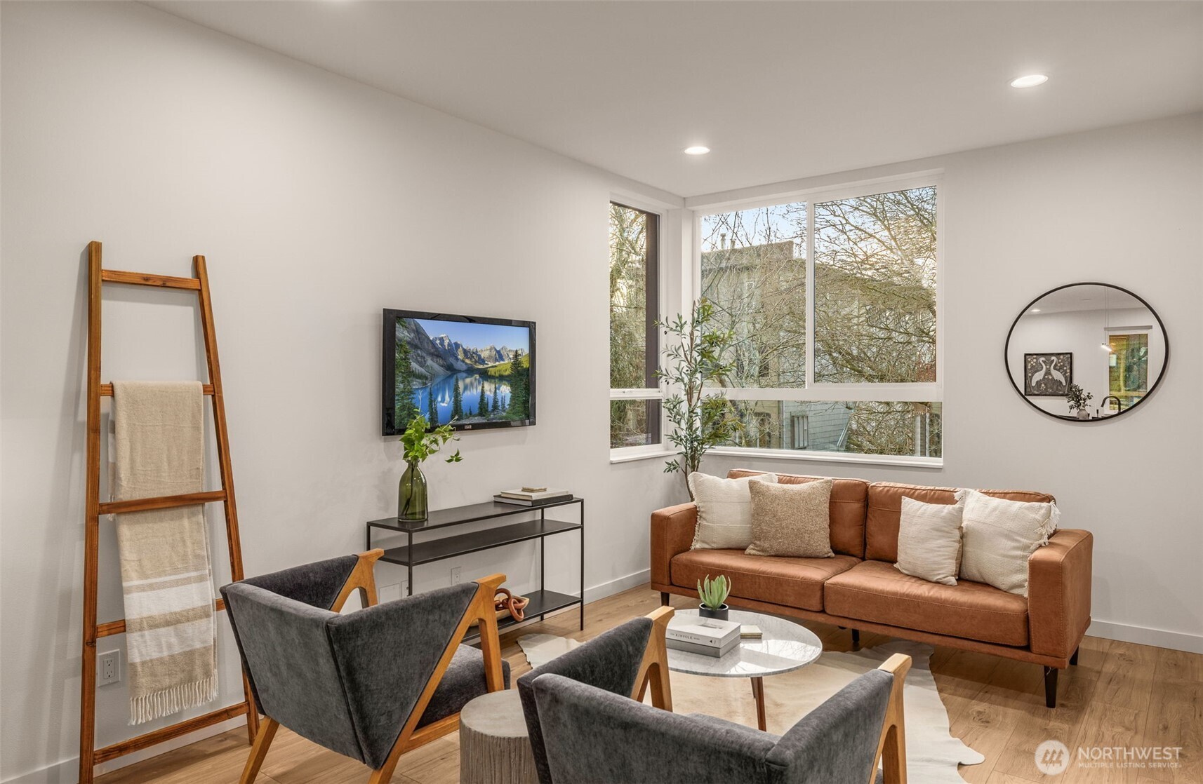 916 15th Avenue Seattle WA 98122
