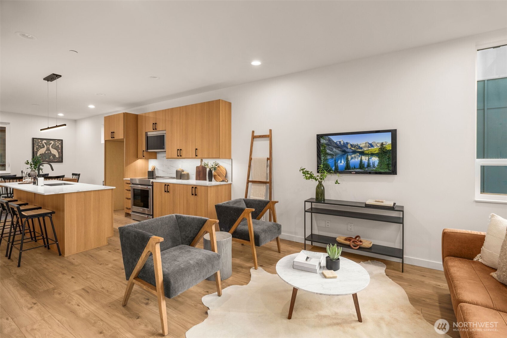 916 15th Avenue Seattle WA 98122