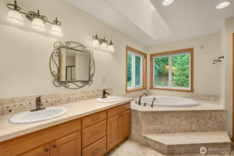 336 Big Hanaford Road Centralia WA 98531