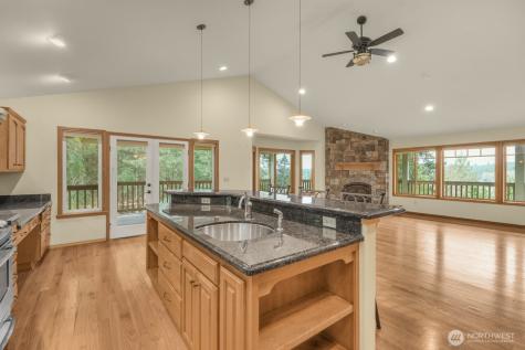 336 Big Hanaford Road Centralia WA 98531