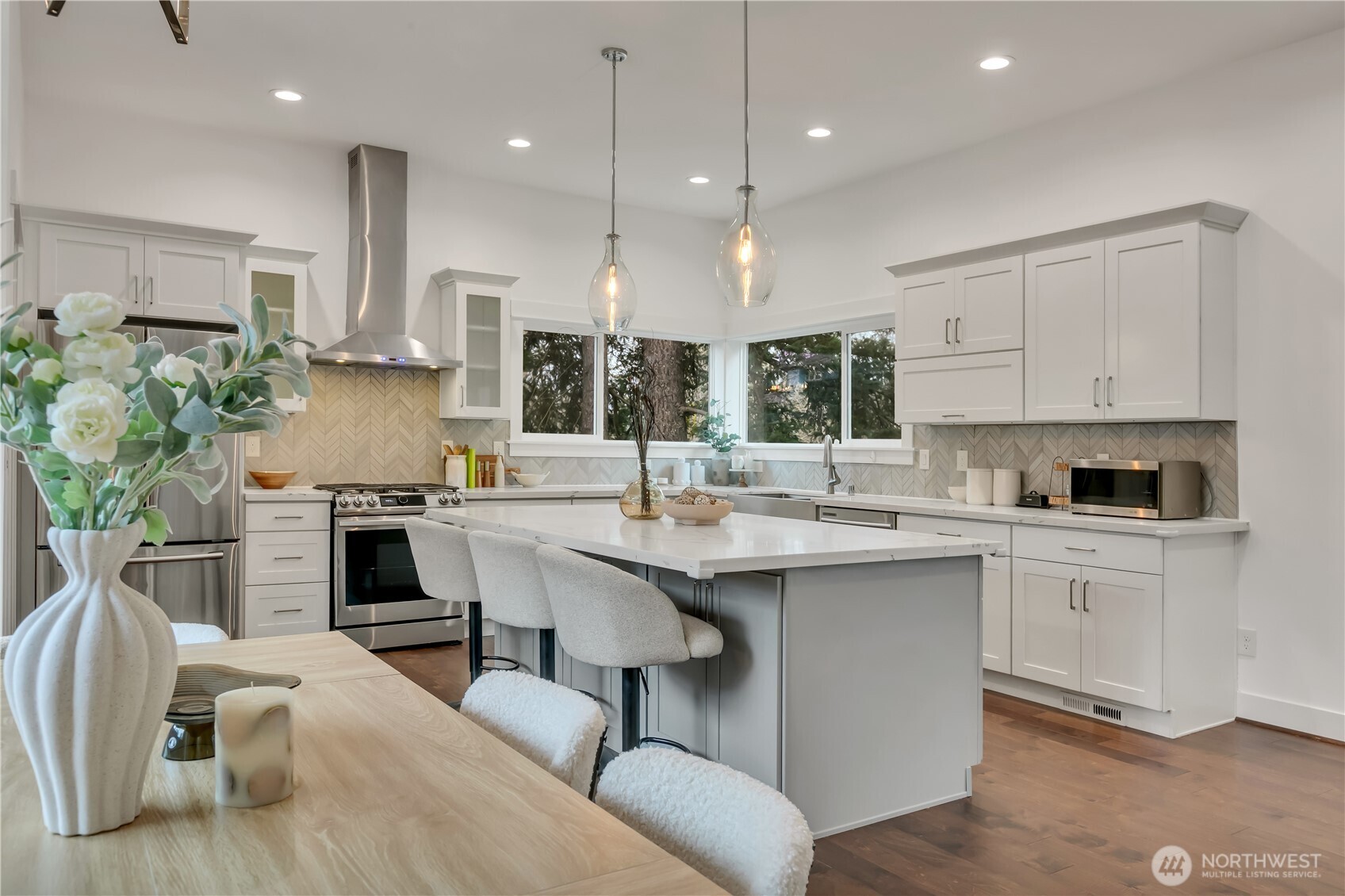 5942 21st Avenue SW Seattle WA 98106