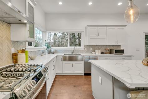 5942 21st Avenue SW Seattle WA 98106