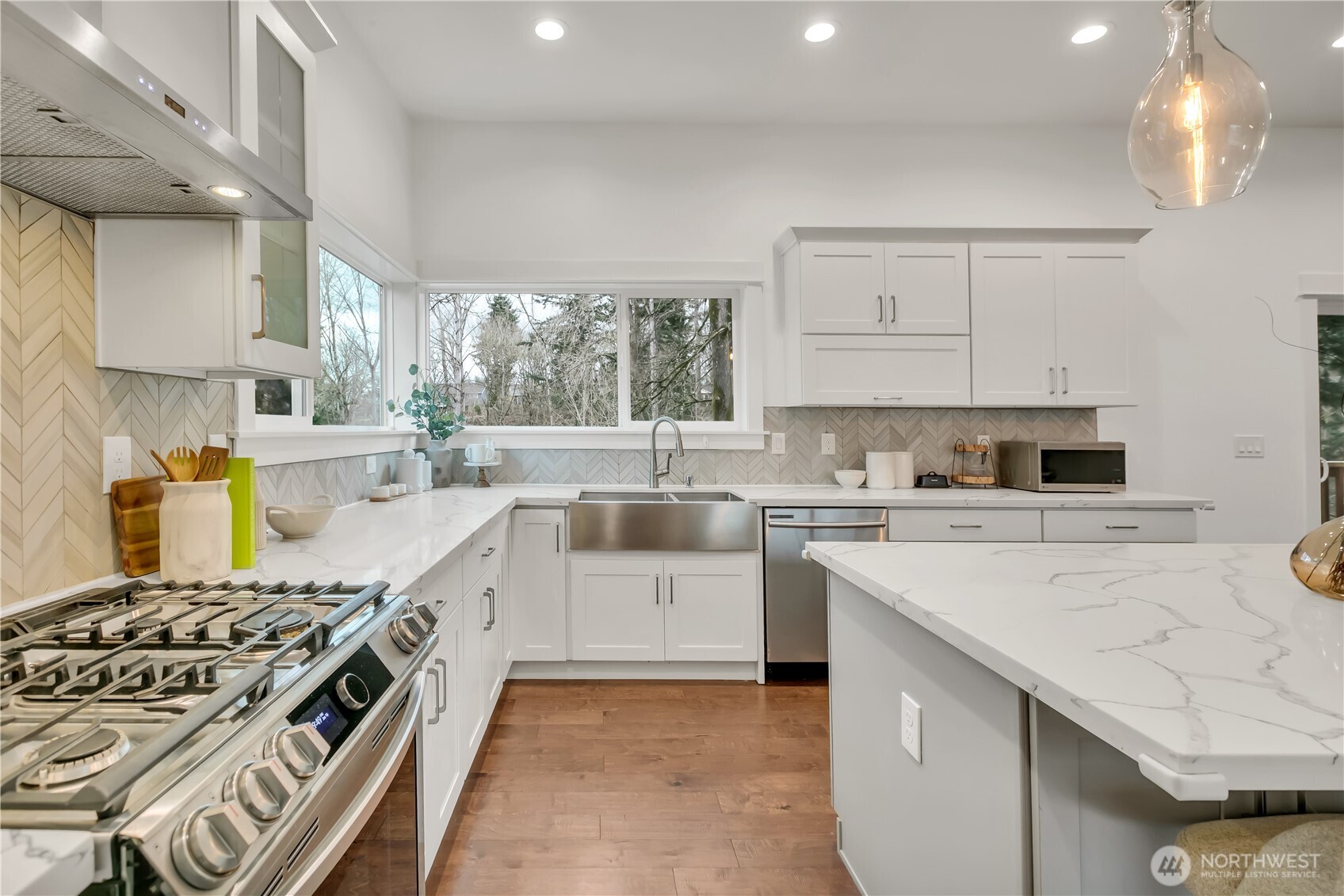 5942 21st Avenue SW Seattle WA 98106