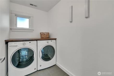 5942 21st Avenue SW Seattle WA 98106
