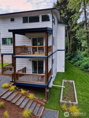5942 21st Avenue SW Seattle WA 98106
