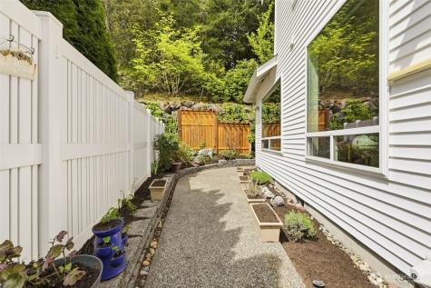 5814 61st Avenue W University Place WA 98467