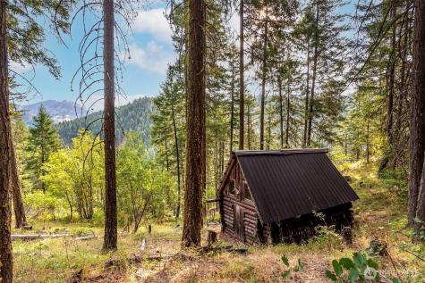 8816 Derby Canyon Road Peshastin WA 98847