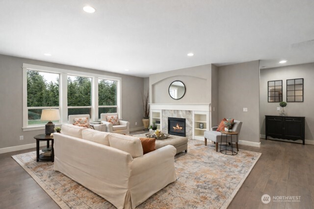 1328 213th Avenue East Lake Tapps WA 98391