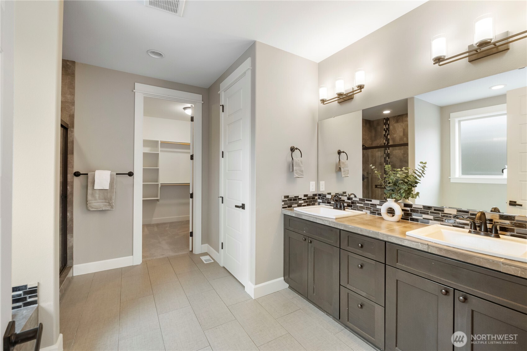 1328 213th Avenue East Lake Tapps WA 98391
