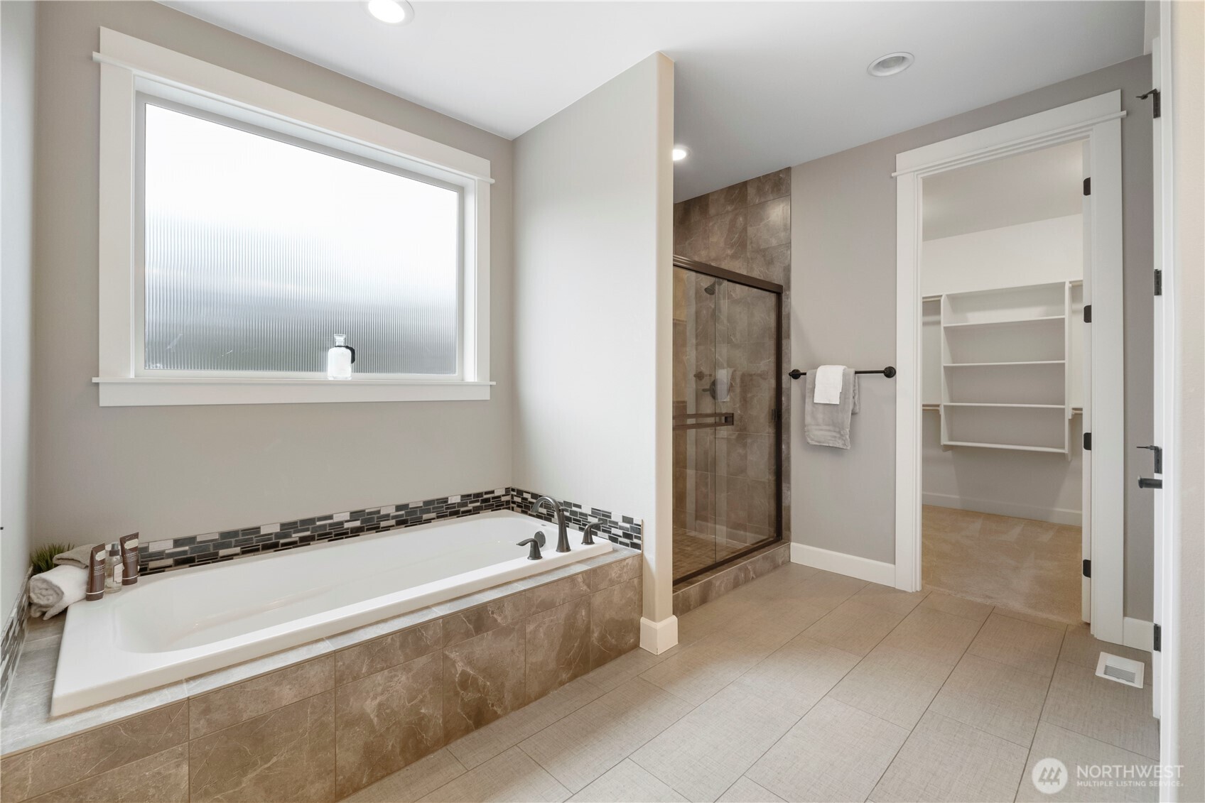 1328 213th Avenue East Lake Tapps WA 98391